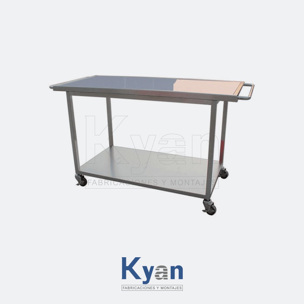 Mesa veterinaria de consulta con ruedas